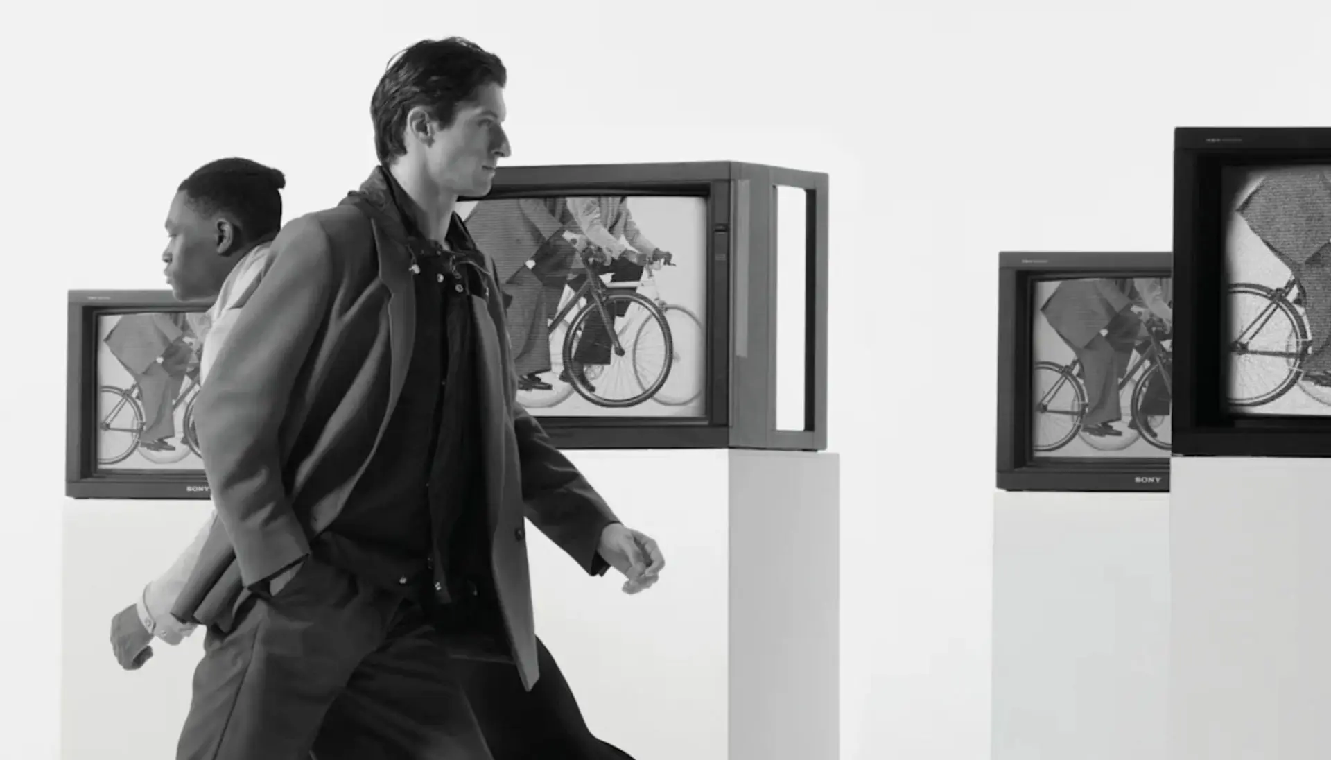 Conceptual image illustrating the impact of Paris Fashion Week SS26